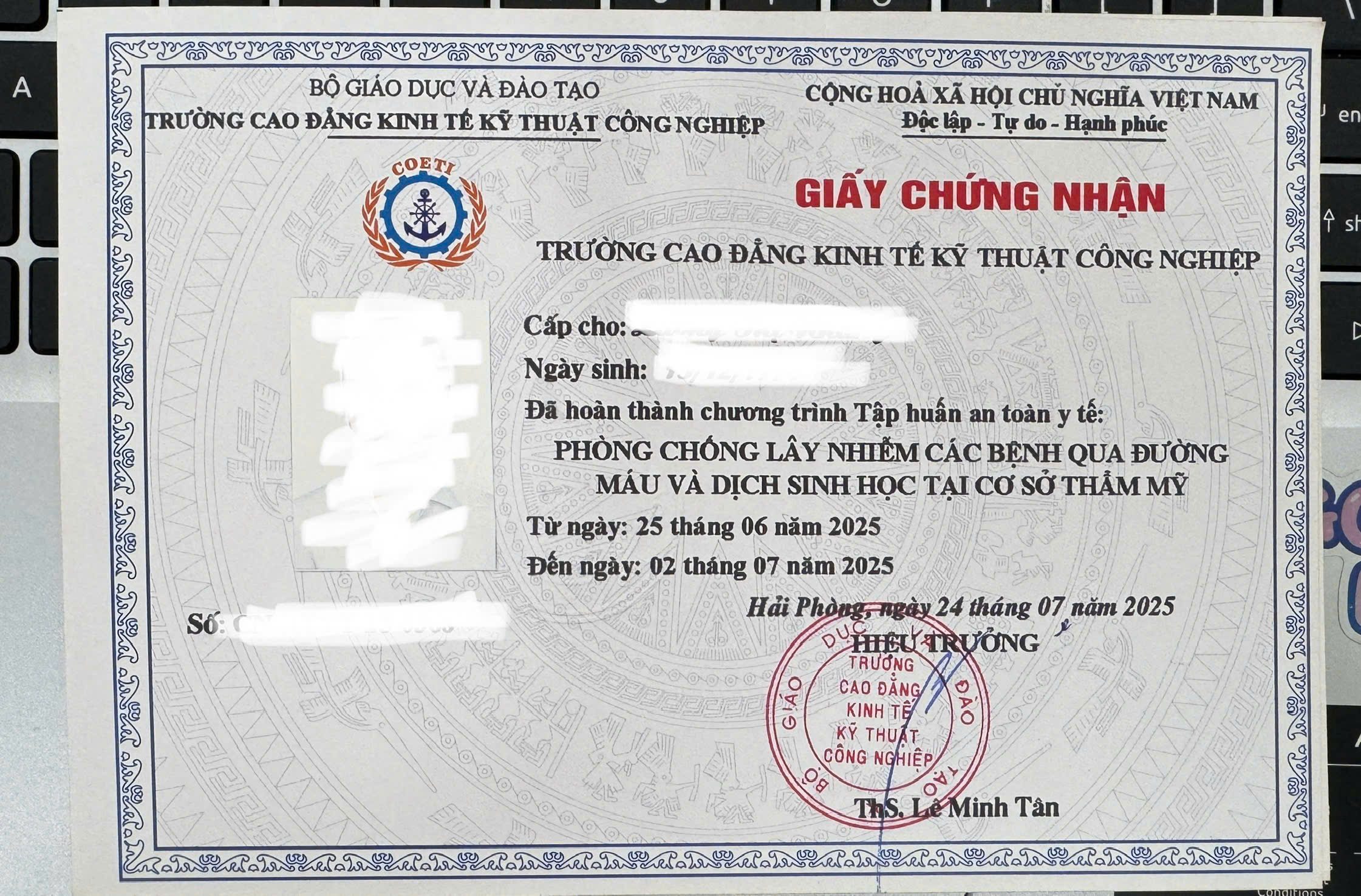 27125351921604916642